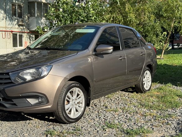 2019 Lada (ВАЗ) Granta I Рестайлинг, коричневый - вид 1