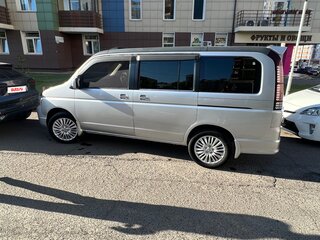 2004 Honda Stepwgn II Рестайлинг, серебристый, 1199000 рублей, вид 5