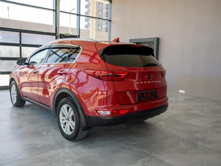2018 Kia Sportage IV, красный, 2800000 рублей, вид 3
