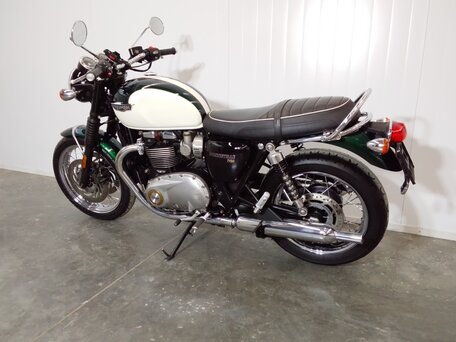2018 Triumph Bonneville T120, белый, 959000 рублей, вид 3