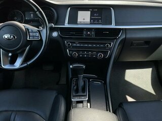 2018 Kia Optima IV Рестайлинг, белый, 1890000 рублей, вид 3