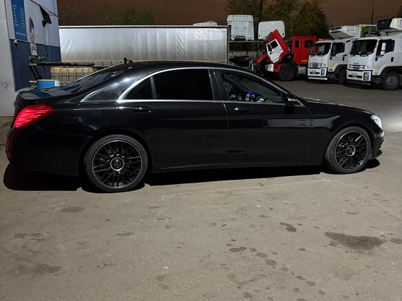 2014 Mercedes-Benz S-Класс 350 CDI BlueTEC VI (W222, C217), чёрный, 3500000 рублей - вид 1