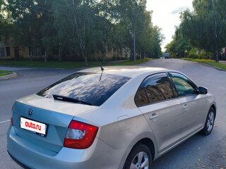 2014 Skoda Rapid I, серебристый, 800000 рублей, вид 5