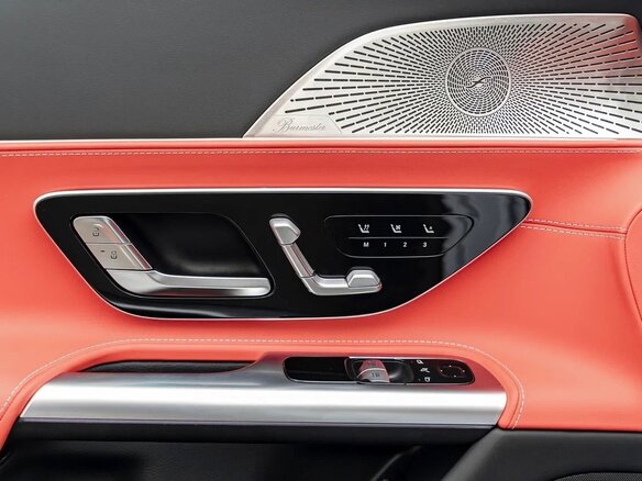 2026 Mercedes-Benz AMG GT 63 S E Performance II, серебристый, 27890000 рублей - вид 14