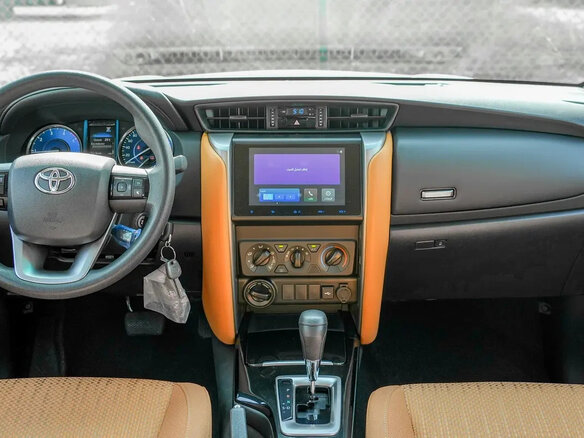 2025 Toyota Fortuner II Рестайлинг, чёрный, 5130000 рублей - вид 11