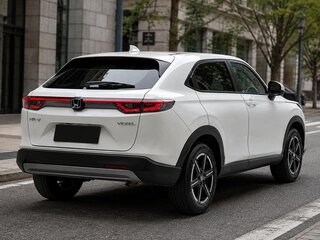 2023 Honda Vezel II, белый, 1790000 рублей, вид 5