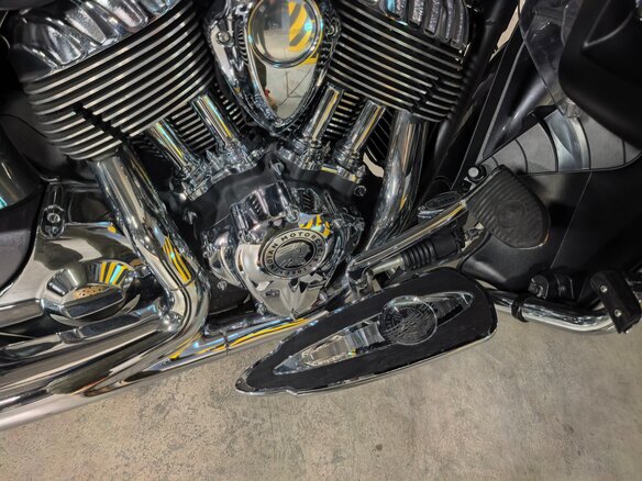 2016 Indian Roadmaster, серебристый, 1450000 рублей - вид 10