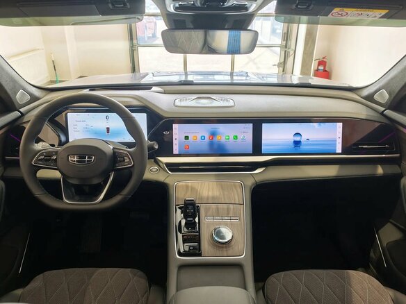 2026 Geely Monjaro I, серебристый, 4954990 рублей - вид 5
