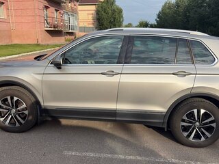 2019 Volkswagen Tiguan II, серый, 2649999 рублей, вид 3