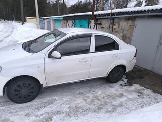 2011 Chevrolet Aveo I Рестайлинг, белый, 200000 рублей, вид 3