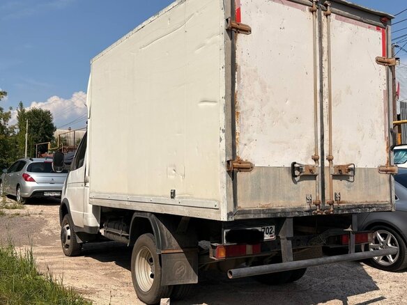 2009 ГАЗ ГАЗель (3302), белый, 400000 рублей - вид 4