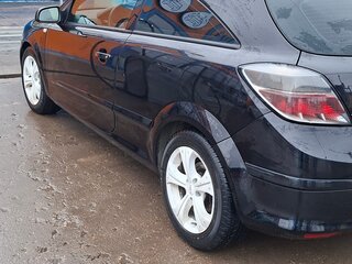 2008 Opel Astra GTC H Рестайлинг, чёрный, 430000 рублей, вид 4