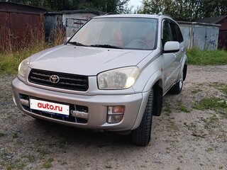 2002 Toyota RAV4 II (XA20), серебристый, 650000 рублей, вид 2