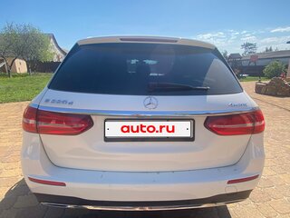 2017 Mercedes-Benz E-Класс 220 d V (W213, S213, C238), белый, 2950000 рублей, вид 2