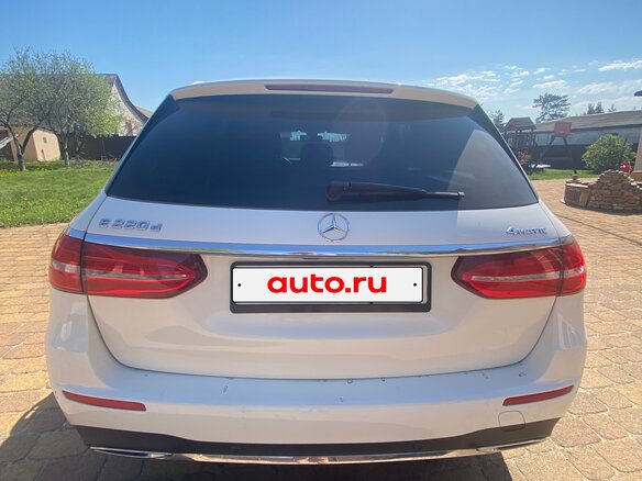2017 Mercedes-Benz E-Класс 220 d V (W213, S213, C238), белый, 2950000 рублей - вид 1