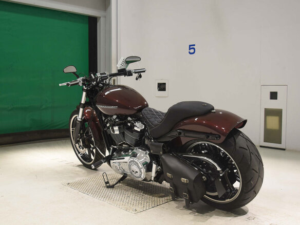 2018 Harley-Davidson Breakout, красный, 1550000 рублей - вид 5