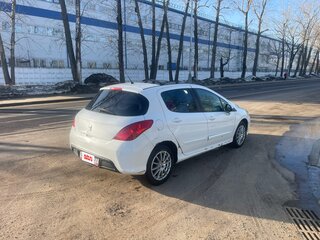 2011 Peugeot 308 I Рестайлинг, белый, 380000 рублей, вид 4