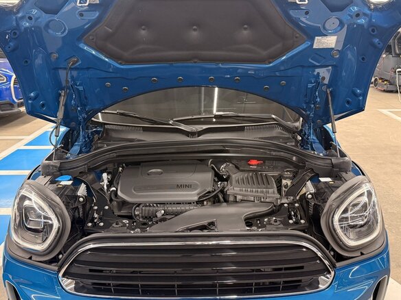 2022 Mini Countryman Cooper II Рестайлинг, синий - вид 4