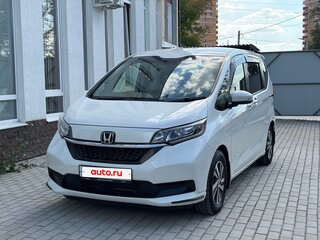 2020 Honda Freed II Рестайлинг, белый, 1850000 рублей, вид 2