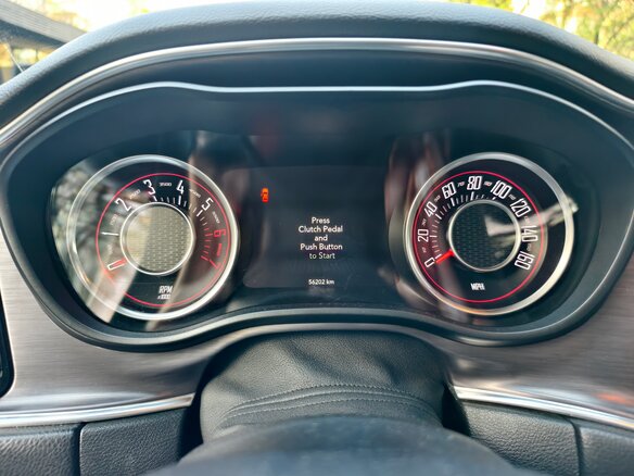 2015 Dodge Challenger R__T III Рестайлинг 2, красный, 4350000 рублей - вид 10