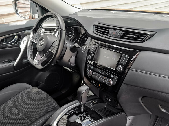 2021 Nissan X-Trail III Рестайлинг, оранжевый, 2420000 рублей - вид 12