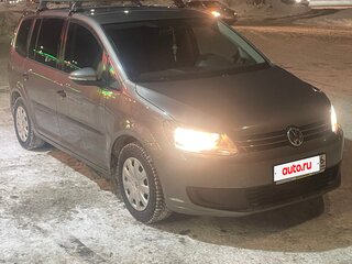 2010 Volkswagen Touran I Рестайлинг 2, серый, 1190000 рублей, вид 4