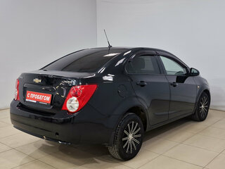 2013 Chevrolet Aveo II, чёрный, 590000 рублей, вид 4