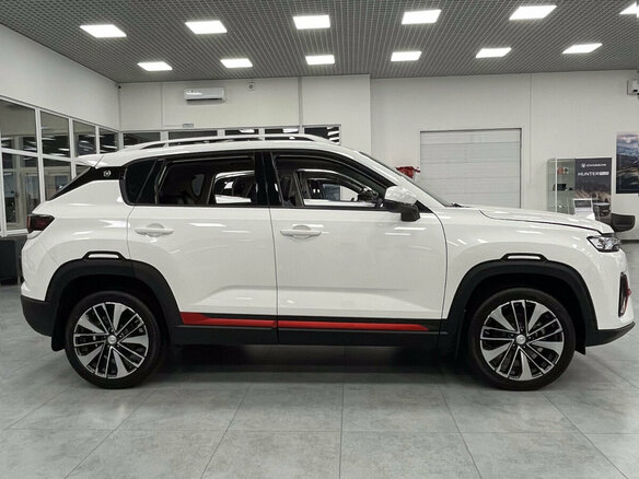 2025 Changan CS35 Plus I Рестайлинг, белый, 2839900 рублей - вид 2