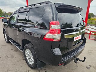 2014 Toyota Land Cruiser Prado 150 Series Рестайлинг 1, чёрный, 3200000 рублей, вид 5
