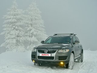 2008 Volkswagen Touareg I Рестайлинг, серый, 1450000 рублей, вид 2