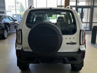 2026 Lada (ВАЗ) Niva Travel I Рестайлинг, белый, 1717000 рублей, вид 4