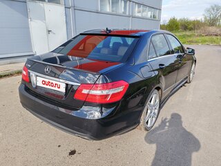 2013 Mercedes-Benz E-Класс 200 7G-Tronic IV (W212, S212, C207), чёрный, 2100000 рублей, вид 4
