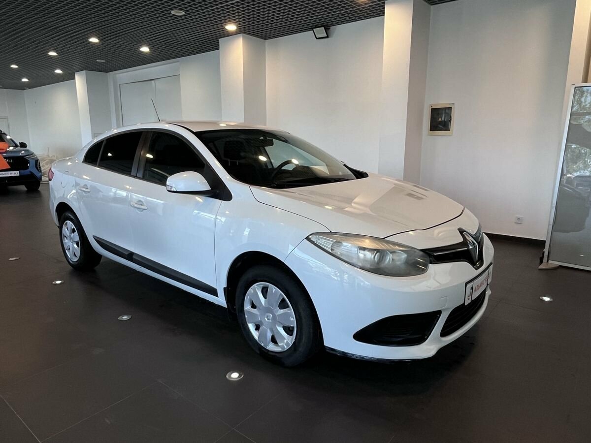 Открыть фотографии: Renault Fluence I Рестайлинг