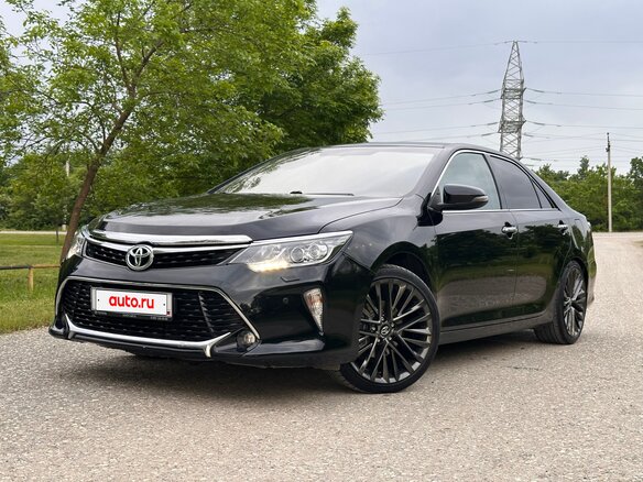 2017 Toyota Camry VII (XV50) Рестайлинг, чёрный - вид 2
