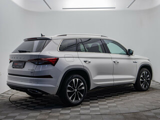 2023 Skoda Kodiaq I Рестайлинг, белый, 4154000 рублей, вид 5