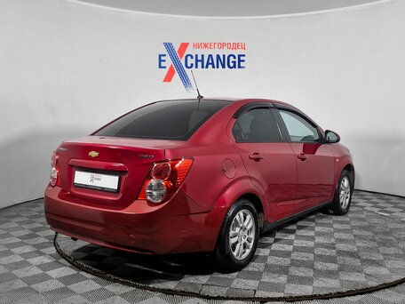 2013 Chevrolet Aveo II, красный, 449000 рублей, вид 5