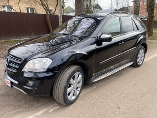 2008 Mercedes-Benz M-Класс 350 II (W164) Рестайлинг, чёрный, 1060000 рублей, вид 2