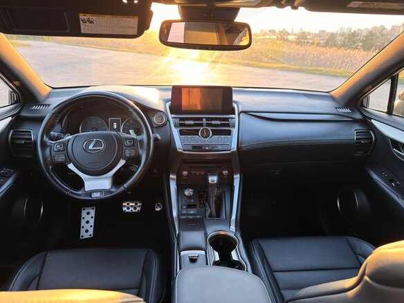 2020 Lexus NX 300 I Рестайлинг, чёрный, 3600000 рублей - вид 15
