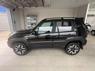 2026 Lada (ВАЗ) Niva Travel I Рестайлинг, чёрный, 1789000 рублей, вид 3