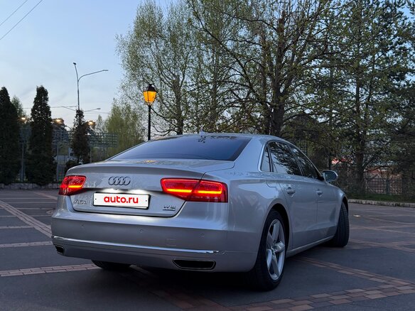 2011 Audi A8 Long III (D4), серебристый, 1850000 рублей - вид 4
