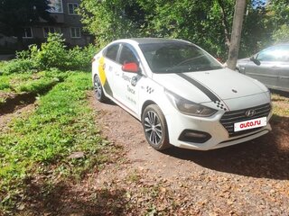 2017 Hyundai Solaris II, белый, 526300 рублей, вид 3