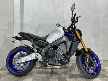 2022 Yamaha MT-09 (FZ-09), серый, 1065000 рублей, вид 1