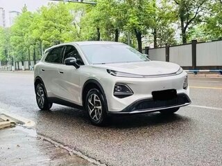 2026 Changan Qiyuan Q05 51.9 kWh II, серебристый, 2600000 рублей, вид 3
