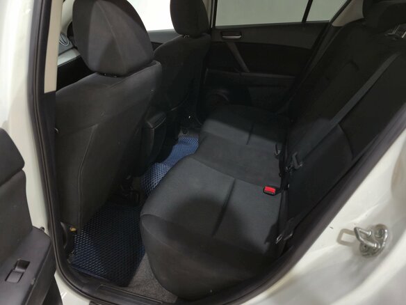 2011 Mazda 3 II (BL) Рестайлинг, белый - вид 14