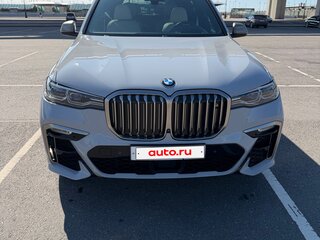 2020 BMW X7 M50d I (G07), серый, 8100000 рублей, вид 2