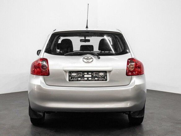 2009 Toyota Auris I, серебристый, 950000 рублей - вид 4