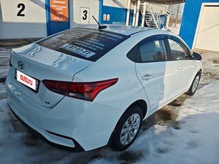 2017 Hyundai Solaris II, белый, 1050000 рублей, вид 5