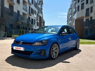 2019 Volkswagen Golf GTI VII Рестайлинг, синий, 2500000 рублей, вид 3