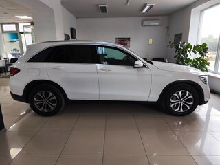 2019 Mercedes-Benz GLC 220 d I (X253) Рестайлинг, белый, 3970000 рублей, вид 3