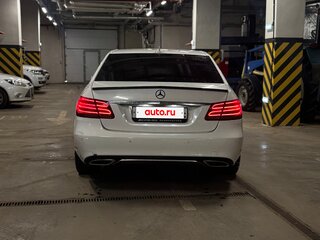 2014 Mercedes-Benz E-Класс 250 IV (W212, S212, C207) Рестайлинг, белый, 1900000 рублей, вид 3
